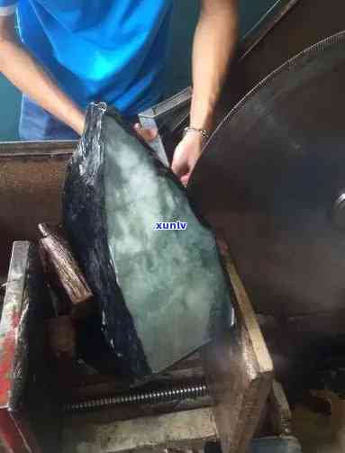 重庆翡翠原石加工工厂 精湛技艺与优质服务的完美结合与信息技术服务的全新思路
